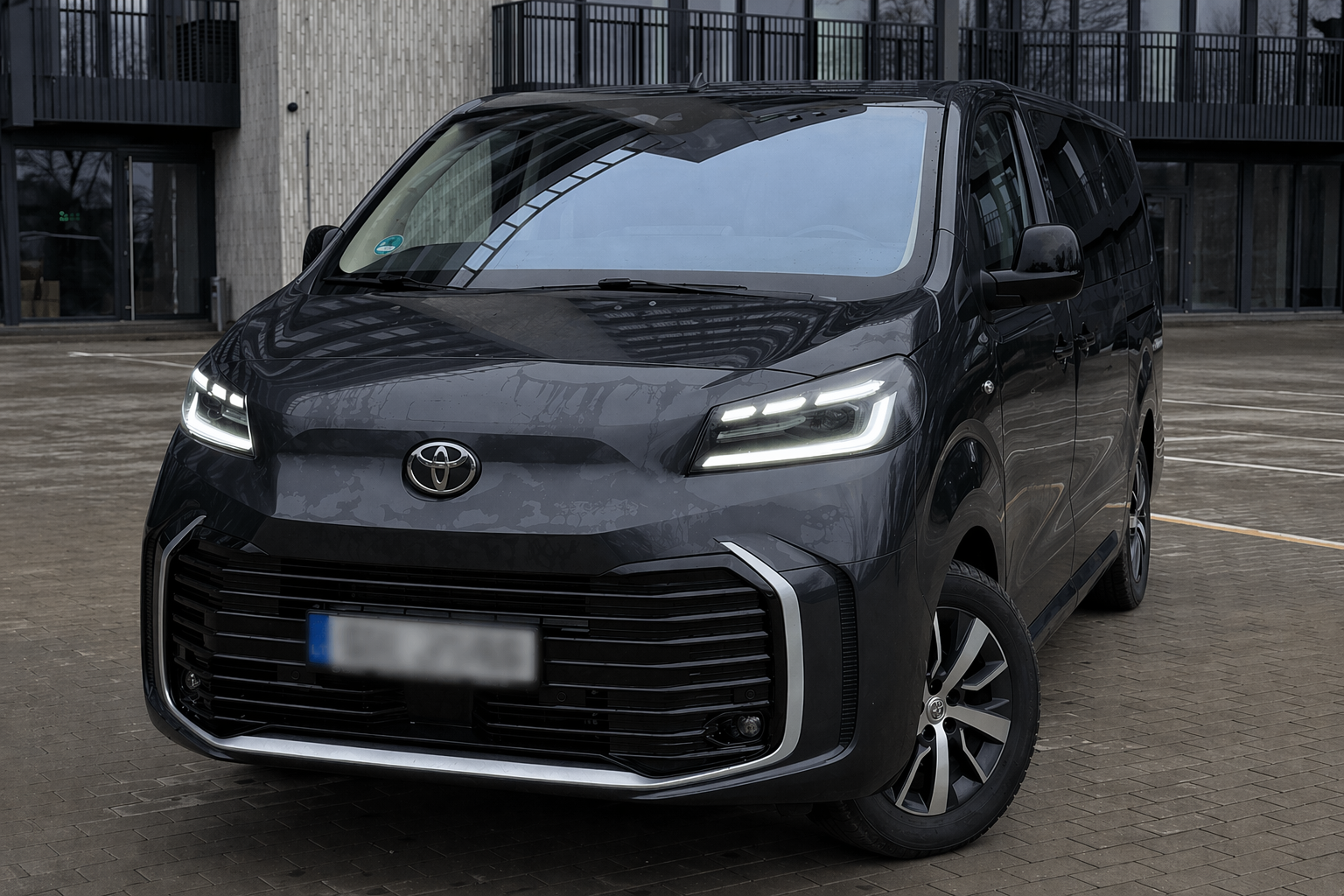 TOYOTA PROACE