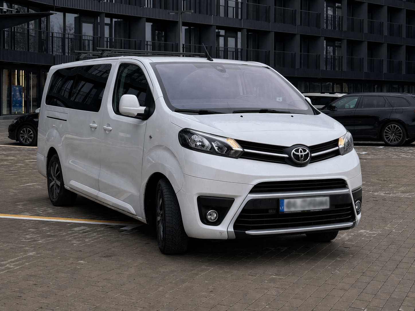TOYOTA PROACE